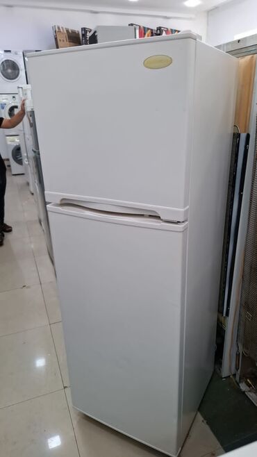 Paltaryuyan maşınlar: 2 qapılı Elatus Soyuducu Satılır, rəng - Ağ