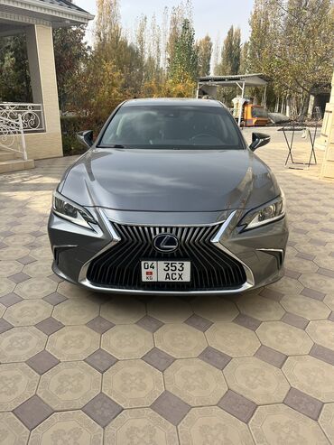 электронная скутер: Lexus ES: 2019 г., 2.5 л, Типтроник, Гибрид, Седан