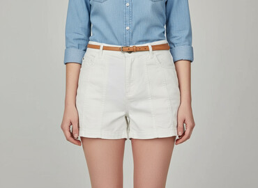 wysokie trampki do spodenek: Zara, Shorts for women, size S