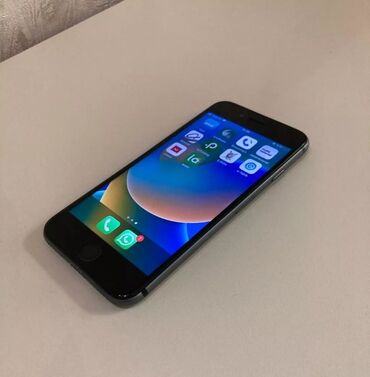 dom iz sruba: IPhone 8, 64 GB, Black Titanium, Barmaq izi