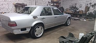 банки amg: Mercedes-Benz W124: 1994 г., 4.2 л, Автомат, Бензин, Седан — 9