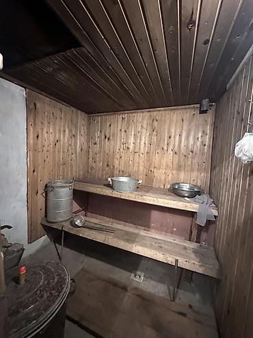 Продажа коттеджей и домов: 📍В центре Сокулука продаётся дом на участке 10 соток. 🏡Дом состоит — 11