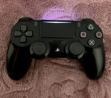 работа part time: PlayStation 4 DualShock 4 oyun pulti – orijinal Sony modelinin qara