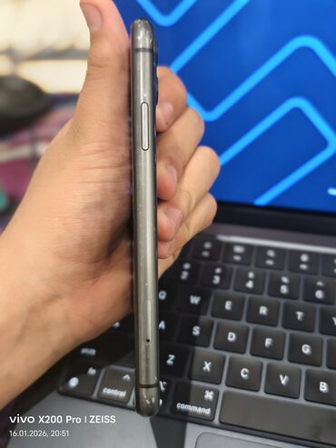 Apple iPhone: IPhone 11, Б/у, 64 ГБ, Space Gray, Чехол, 100 % — 10