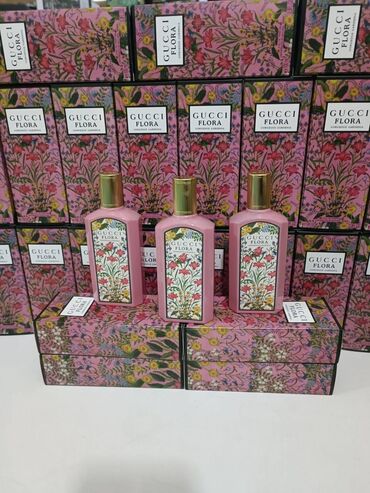 купить волосы для наращивания недорого: Парфюм Gucci Flora представлен в элегантном флаконе розового цвета с
