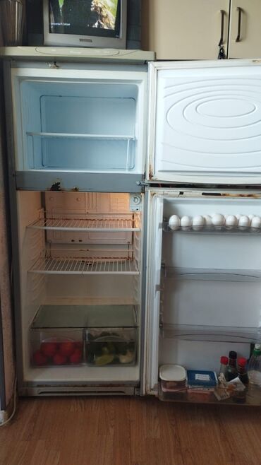 Duxovkalar: İşlənmiş 2 qapılı Soyuducu Satılır, rəng - Boz