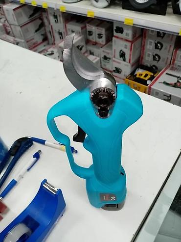 Setovi akumulatorskog alata: UBODNA TESTERA STRONG NOVA 400W SECE DRVO METAL I PLASTIKU | Cene — 6