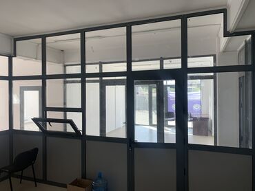 Алюминиевые окна на заказ: Перегородки стеклянные Алюминиевые перегородки Алюминиевые окна — 14