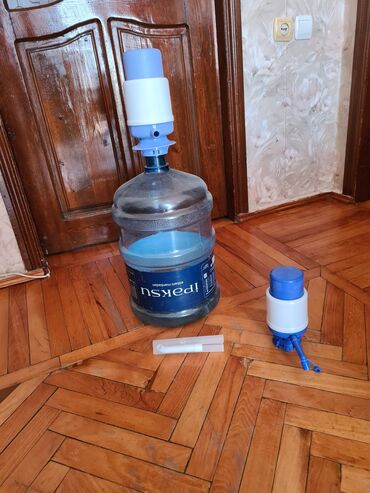 Ev üçün digər mallar: Dispenser su çəni satılır 19 L. lik Pompalar satılıb Çən qalıb Tək Çən
