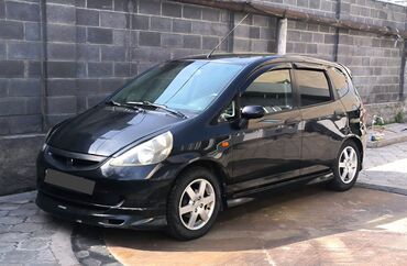 Honda: Honda Jazz: 2007 г., 1.3 л, Механика, Бензин, Хэтчбэк