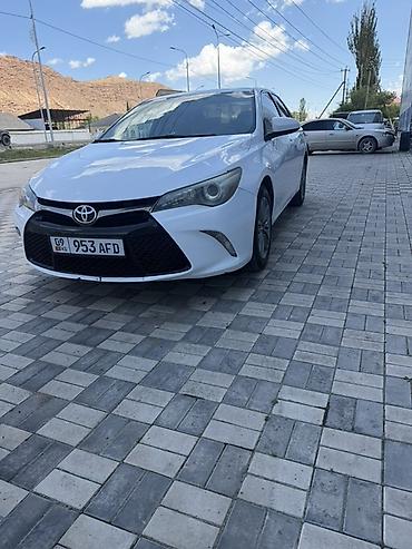 corolla 2016: Toyota Camry: 2016 г., Седан — 1