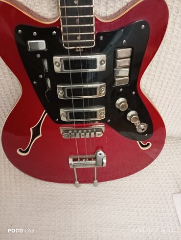 Elektro gitaralar: Elektron gitara, 6 sim, İşlənmiş, Ünvandan götürmə -da lalafo.az — 25 Elektro gitaralar: Elektron gitara, 6 sim, İşlənmiş, Ünvandan götürmə — 25