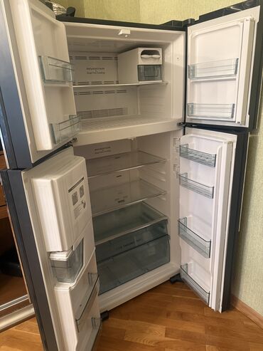 Mətbəx üçün digər texnika: İşlənmiş 4 qapılı Hitachi Soyuducu Satılır, rəng - Boz, Dispenserli