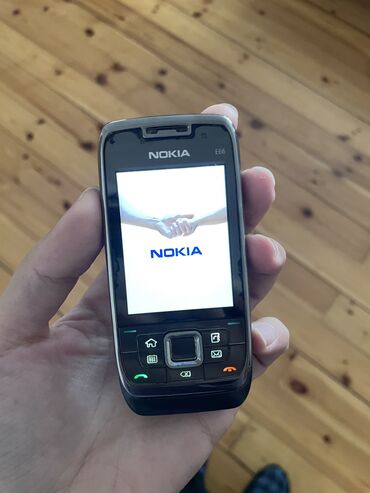nokia 6100 satilir: Nokia E66, 2 GB, Düyməli