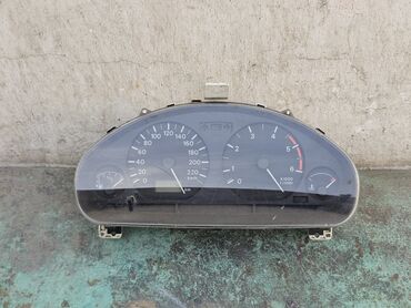 ступица на спринтер: Приборлор калканы Mitsubishi 2001 г., Колдонулган, Оригинал, Германия
