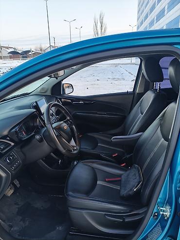 Chevrolet: Chevrolet Spark: 2019 г., 1 л, Вариатор, Бензин, Хэтчбэк — 4
