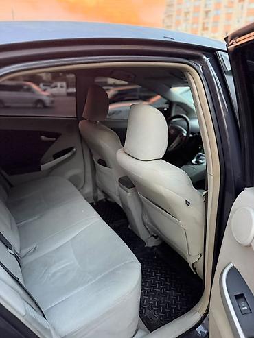 велюровое: Toyota Prius: 2010 г., 1.8 л, Вариатор, Гибрид, Хэтчбэк — 7