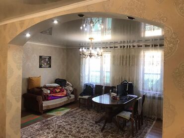 продаю дом в рассрочку в бишкеке: Дом, 110 м², 3 комнаты, Агентство недвижимости, Косметический ремонт
