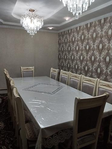 Срочно продается стол и стулья. Состояние новое. Стол съёмный,. Цена