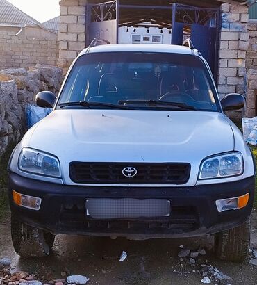 bakıda ən ucuz tayota rav4: Toyota RAV4: 2 l | 1998 il Ofrouder/SUV