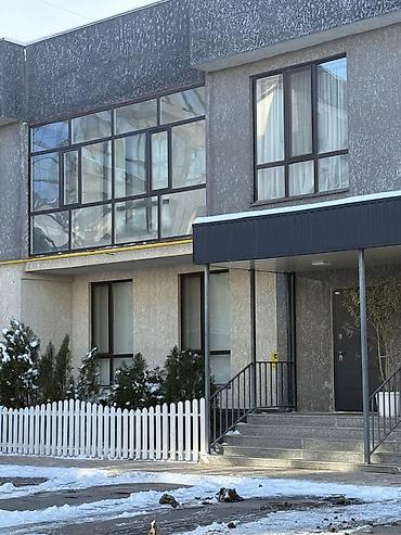 Продажа таунхаусов: Срочная продажа Вышла на продажу в шикарном районе 2х этажный at lalafo.kg — 3 Продажа таунхаусов: Срочная продажа Вышла на продажу в шикарном районе 2х этажный — 3