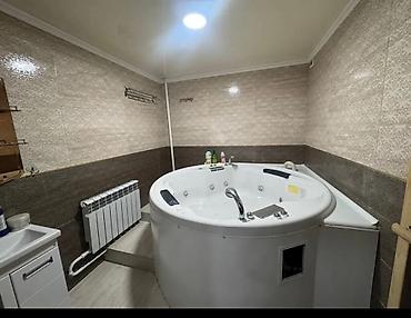 Долгосрочная аренда домов: 367 м², 10 комнат, Лоджия, Парковка, Балкон застеклен — 20