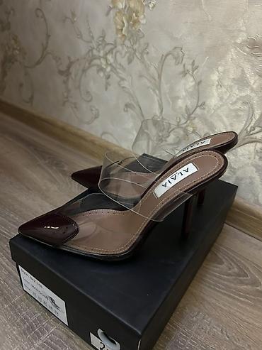 ayaqlar: Tuflilər, Ölçü: 35, Yeni — 3