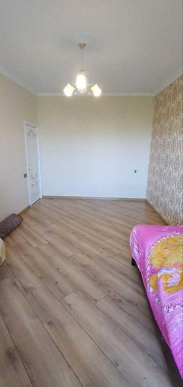 kohnə binalar: Bakı, 7-ci mikrorayon, 3 otaqlı, Köhnə tikili, m. Dərnəgül, 75 kv. m — 5