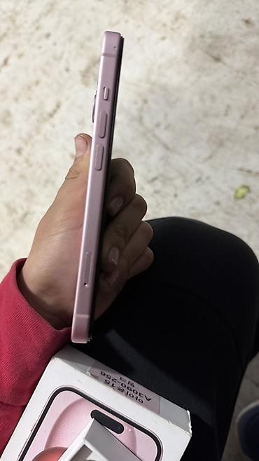 iphone 1e: IPhone 15, Б/у, 256 ГБ, Розовый, Коробка, 74 % — 5