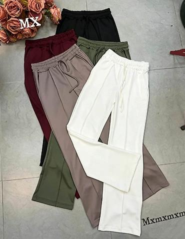 pantalone batajnica: Donji deo trenerke 
2200 dinara 👜🏃‍♀️ — 2