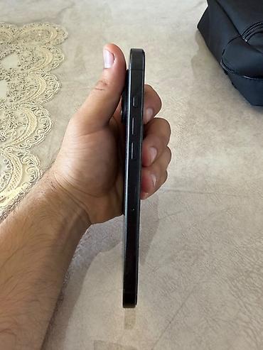 ipod classic 7: IPhone 16 Pro Max, 256 GB, Qara, Face ID — 4