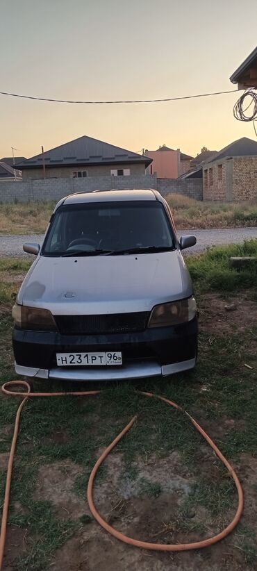 срочно продать машину: Nissan Cube: 2001 г., 1.3 л, Автомат, Бензин, Кроссовер