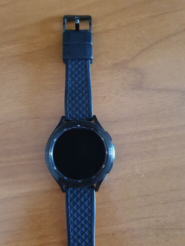 смарт часы сколько стоит: Умные часы Samsung Galaxy Watch с черным корпусом и черным ремешком