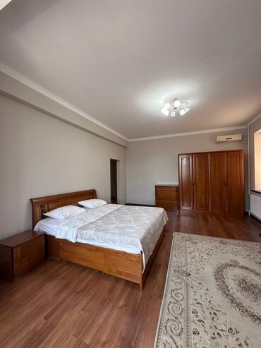 комплект мебели для спальни: Уктоочу бөлмө гарнитуру, Эки кишилик керебет, Жыгач, түсү - Күрөң