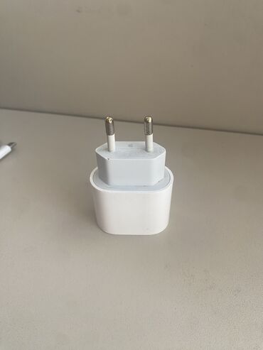 Adapterlər: Adapter Apple, 20 Vt, İşlənmiş