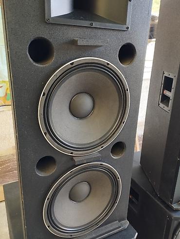 аудио техника: Продаю комплект аппаратуры: колонки JBL srx725 15-дюймов, сабвуфера — 5