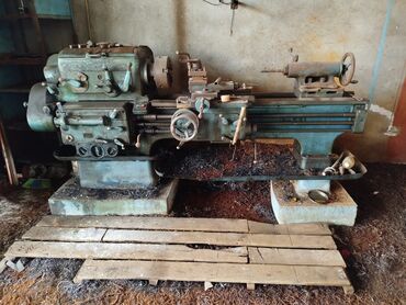 Məhəccərlər: Metall üçün torna dəzgahı - Universal metal emalı torna dəzgahı - Ön