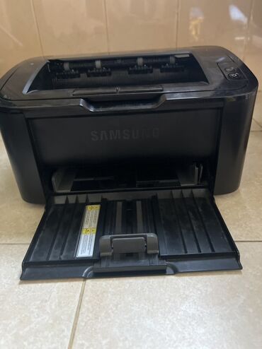 Modemlər və şəbəkə avadanlıqları: Ofis və ya ev istifadəsi üçün nəzərdə tutulmuş kompakt Samsung lazer