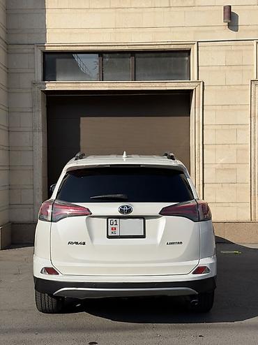 prius 2005: Toyota RAV4: 2018 г., 2.5 л, Автомат, Бензин, Кроссовер — 4