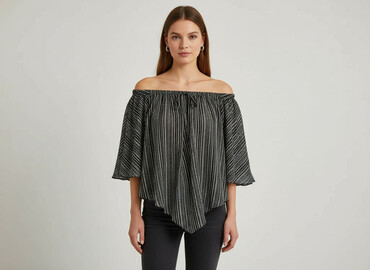 kaonashi t shirty: Жіноча блуза, розмір S на lalafo.pl kaonashi t shirty: Жіноча блуза, розмір S