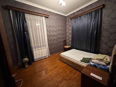 Uzunmüddətli kirayə evlər: 130 kv. m, 3 otaqlı, Kanalizasiya, Kombi, İşıq -da lalafo.az — 19 Uzunmüddətli kirayə evlər: 130 kv. m, 3 otaqlı, Kanalizasiya, Kombi, İşıq — 19