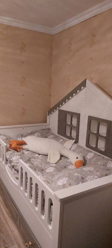 Həyət evləri və villaların satışı: Maştağa qəs. 4 otaqlı, 100 kv. m, Kredit yoxdur, Orta təmir — 10