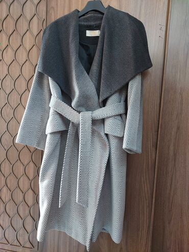zhenskie palto oversize: Пальто XL (EU 42), цвет - Серый