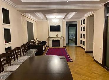 1000: Сдается: 3 комнатная квартира Район: Филармония Адрес: Рыскулова 28 — 6