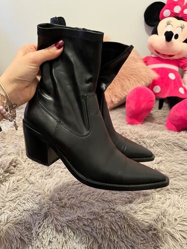 zara нови сад – слике: Ankle boots, Zara