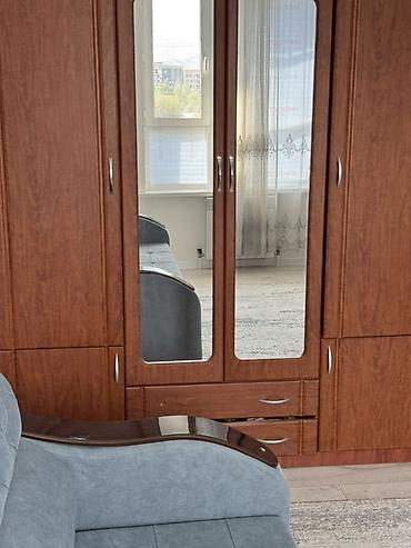 шкаф купе в спальню цены: Шифоньер, шкаф для одежды, Б/у, Прямой, ЛДСП — 6