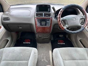 Toyota: Toyota Gaia: 2002 г., 2 л, Автомат, Бензин, Минивэн — 4