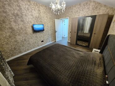 Günlük kirayə evlər: 250 kv. m, 5 otaqlı, Artezian quyusu, Kanalizasiya, Kombi — 7