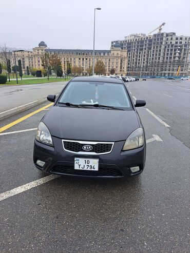 Kia: Kia Rio: 1.4 l | 2010 il Sedan