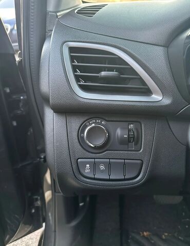 Chevrolet: Chevrolet Spark: 2019 г., 0.1 л, Автомат, Бензин, Хэтчбэк — 10